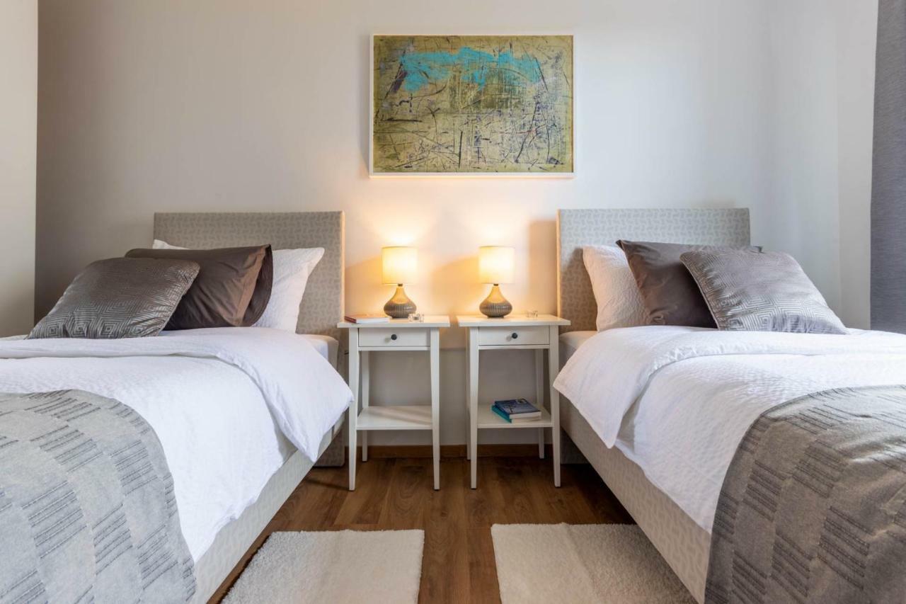 Hendrix Bridge Apartment 2 Zagabria Esterno foto